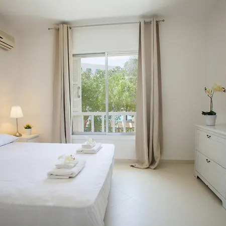 Imagine Renting This Luxury 45 Protaras